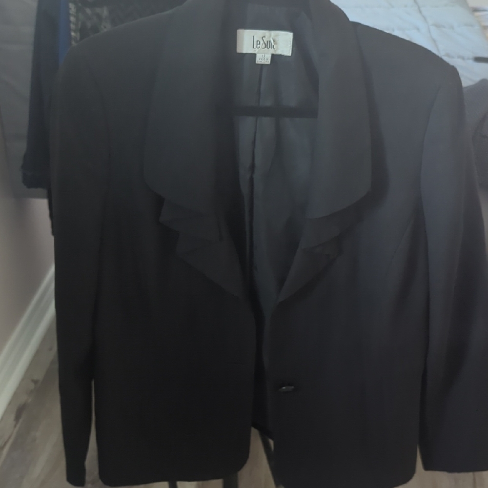 Le Suit Black Blazer